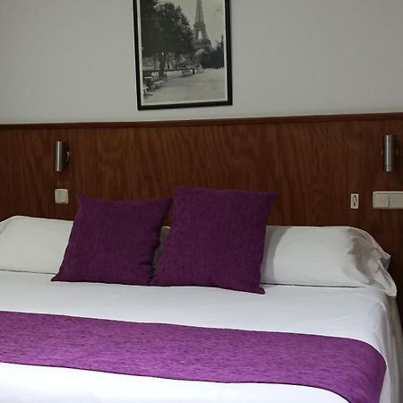 Hostal Dona Isabel Majadahonda Exterior foto