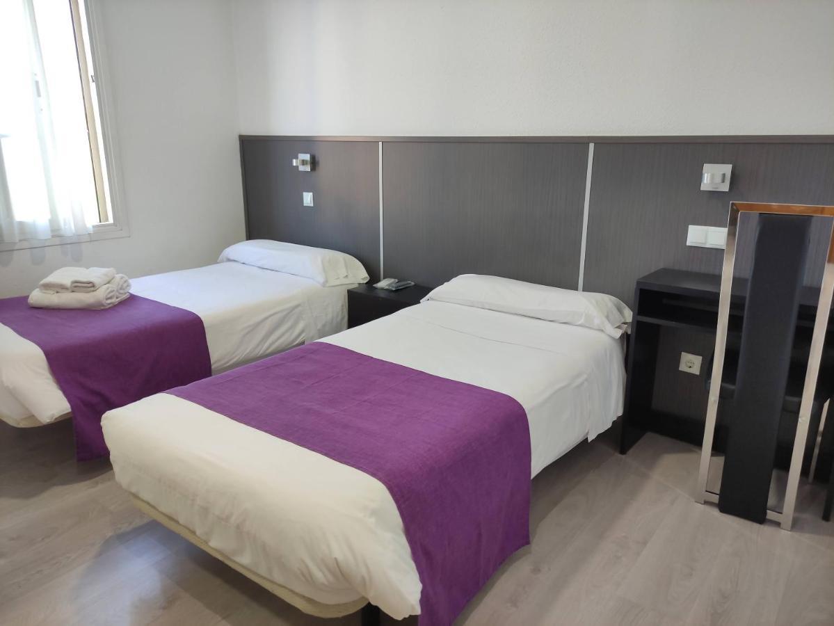 Hostal Dona Isabel Majadahonda Exterior foto