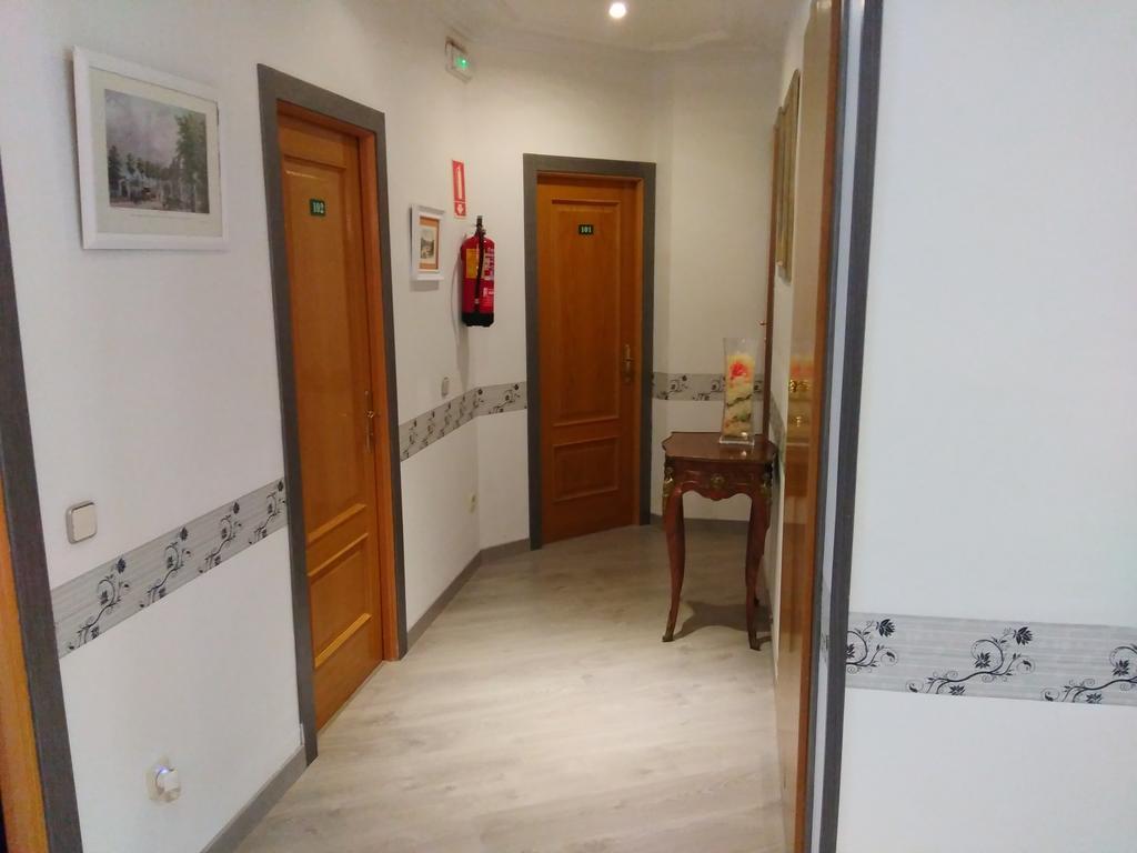 Hostal Dona Isabel Majadahonda Exterior foto